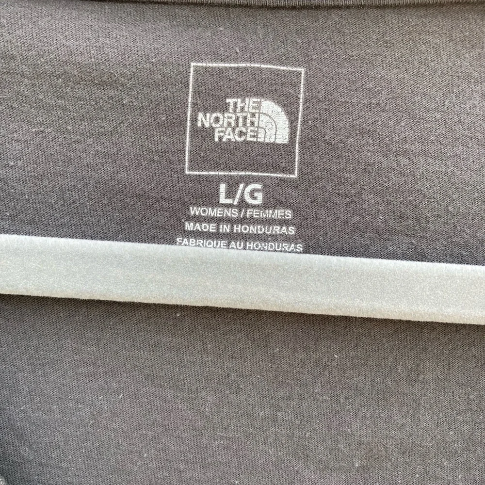 The North Face Women's Gray V-Neck T-Shirt - Picture 2 of 3
